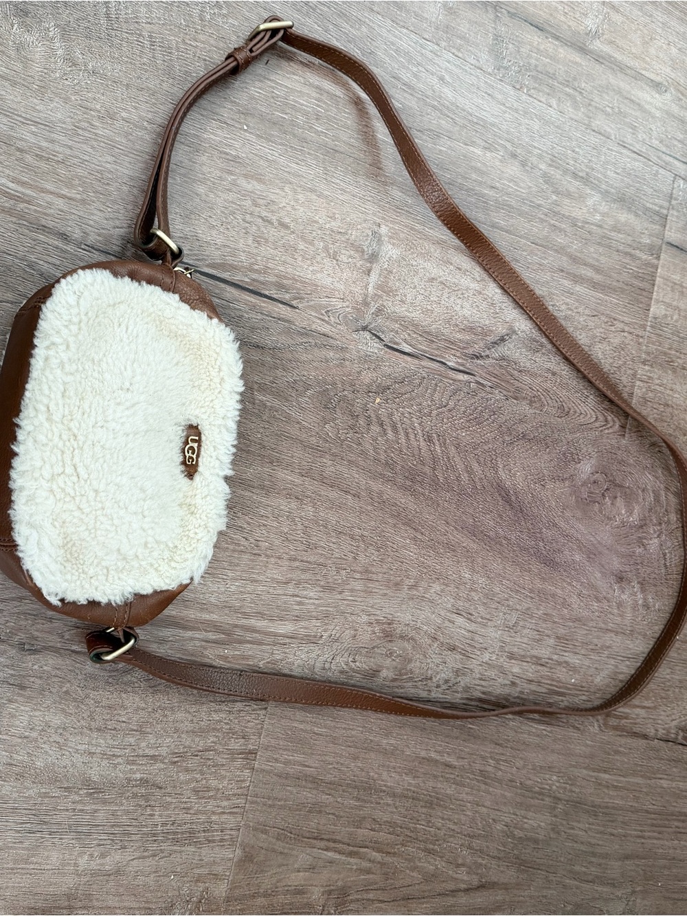 UGG Brown EUC Leather and Cream Shearling Crossbody Bag